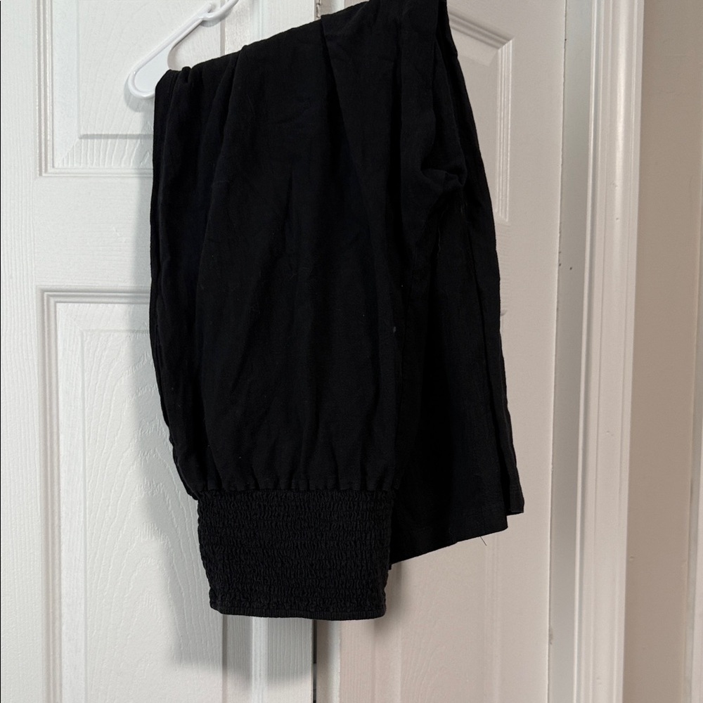 Black Smocked Cuff Pants